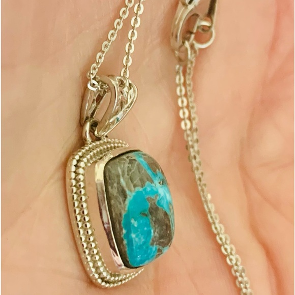Sierra Nevada Turquoise Solitaire Pendant Necklace 20 Inches in Sterling - Picture 3 of 14